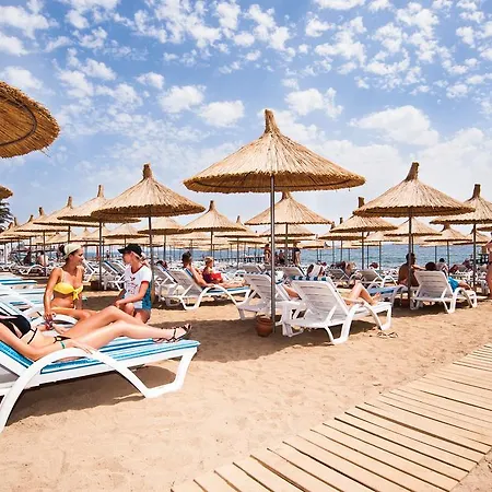 Quattro Beach &