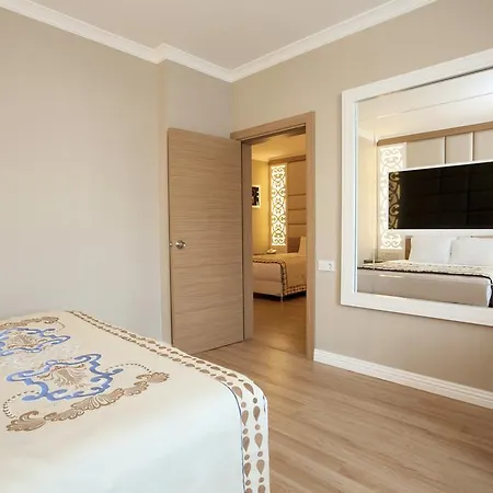 Hotel Quattro Beach & Konaklı
